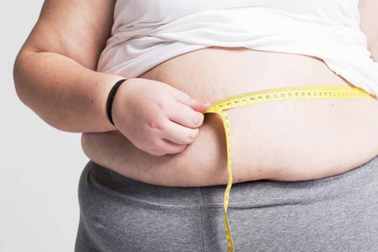 Thừa cân béo phì làm gia tăng áp lực lên cột sống
